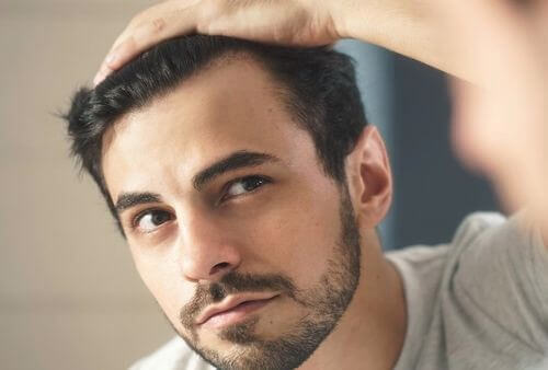 Determinarea adecvării pentru transplantul de păr